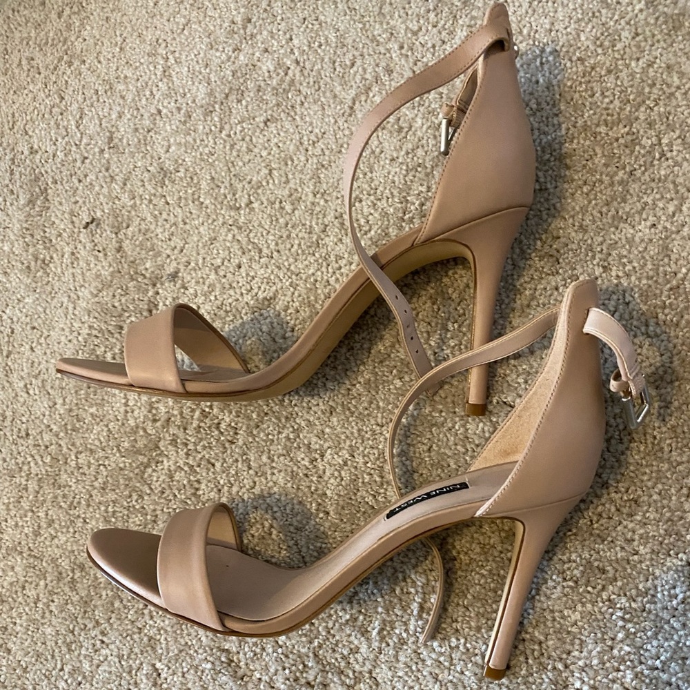 Nine West sandal heel